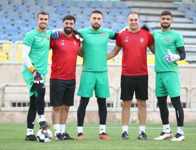 درخشش آلکسی گندوز؛ گلر جدید پرسپولیس در دل هواداران جا باز کرد