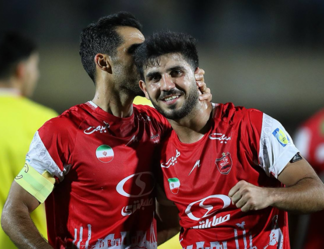 درخشش محمد خدابنده لو در بازی پرسپولیس مقابل فولاد