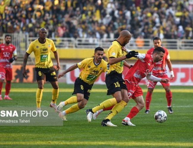 سپاهان با ۵ مصدوم مقابل پرسپولیس