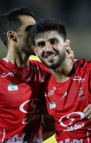 درخشش محمد خدابنده لو در بازی پرسپولیس مقابل فولاد