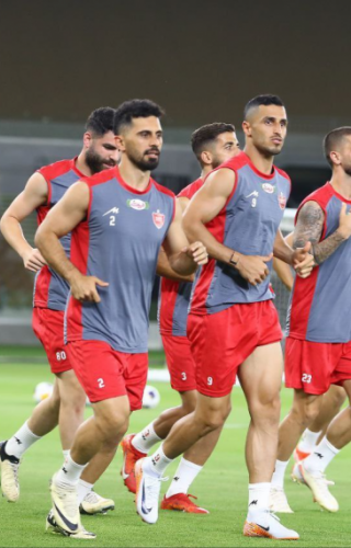 زمان سفر کاروان پرسپولیس به اراک برای رویارویی با استقلال مشخص شد