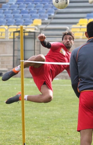 هواداران پرسپولیس بشتابید، شجاع عقب افتاده!