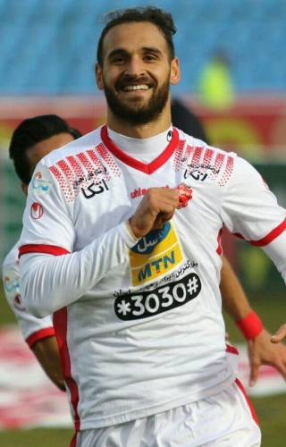 نهمین گل شماره ۸ با پیراهن پرسپولیس