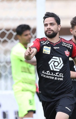 قرارداد کمال کامیابی‌نیا با پرسپولیس تمدید شد