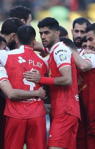 پرسپولیس، پشت درهای بسته مقابل نساجی