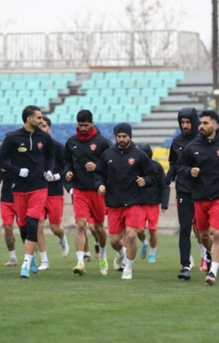 ۱۰ ناشناخته در اردوی پرسپوليس در امارات